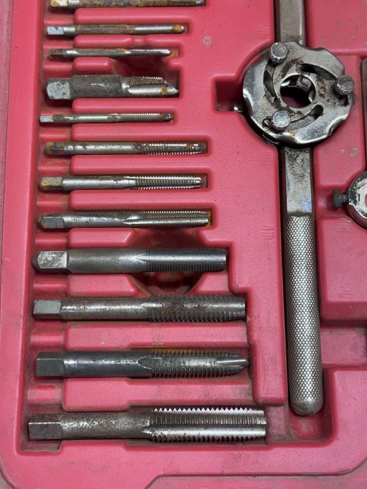 Mac Tools 76-Piece Tap and Die Set - Missing Pieces READ BELOW