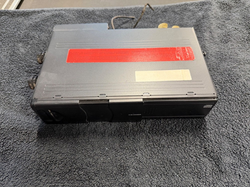 BMW X3 E83 X5 E53 Z4 E85 E86 E46 E39 CD-changer 6 CD AI 6913388
