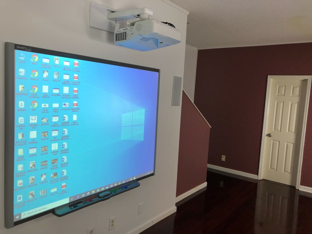 Interactive Smart Board SB680 and NEC Short Throw projector