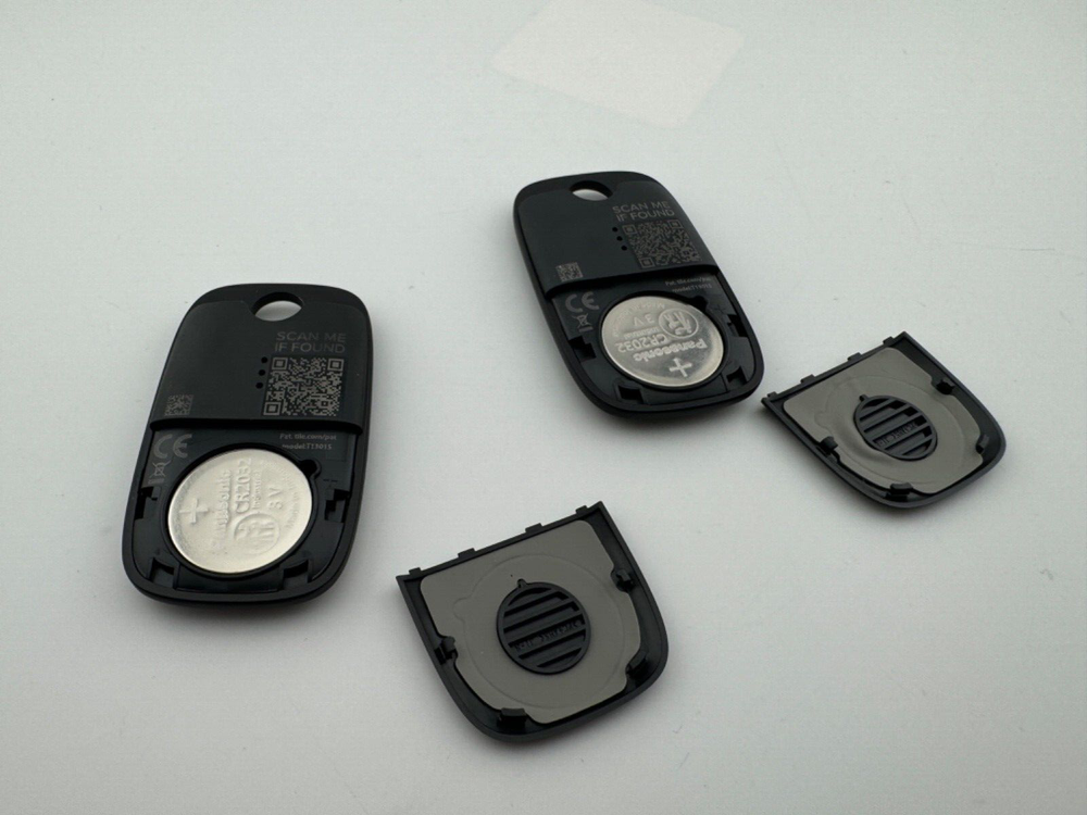[2-PACK] TILE PRO (BLACK) 2022 BLUETOOTH TRACKER FINDER - [RE-43001] - [USED]