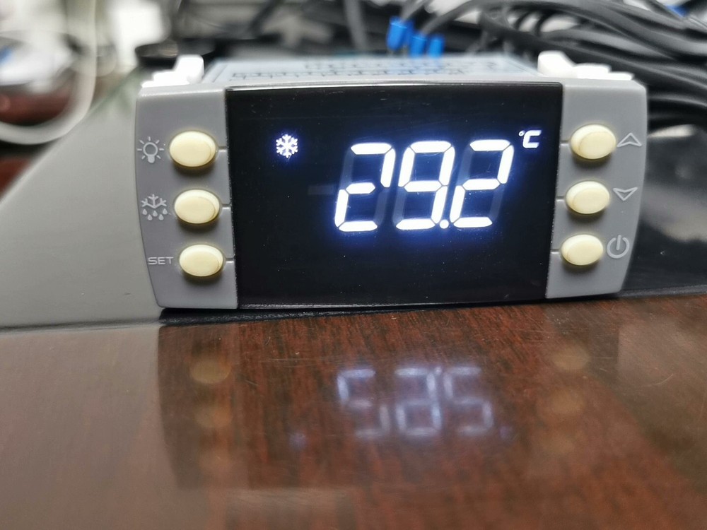1PCS NEW RC77CX temperature controller