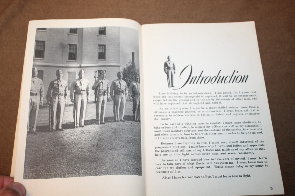 Original WW2 U.S. Army "IRTC" Infantry Training Booklet Named to GI w/Signatures