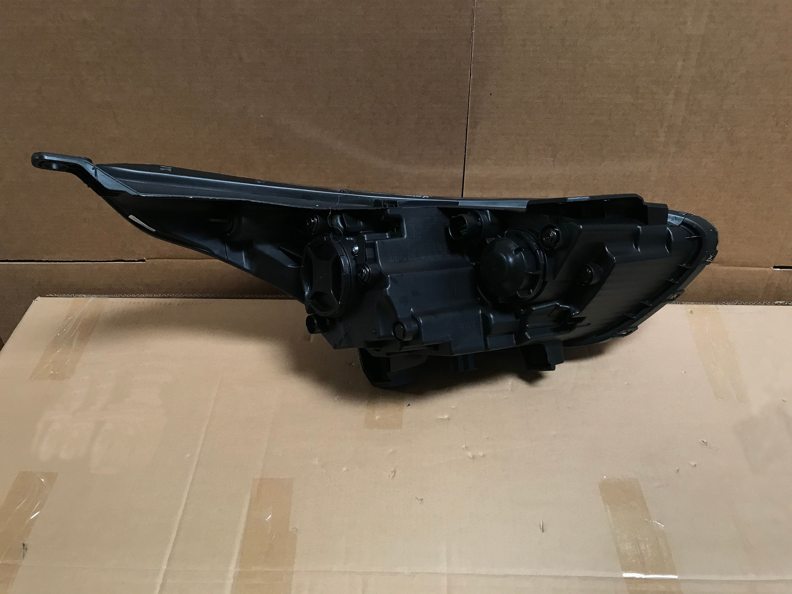 Headlight for 2019 2020 2021 Kia Forte Sedan Halogen no LED Left Driver w/ Bulb