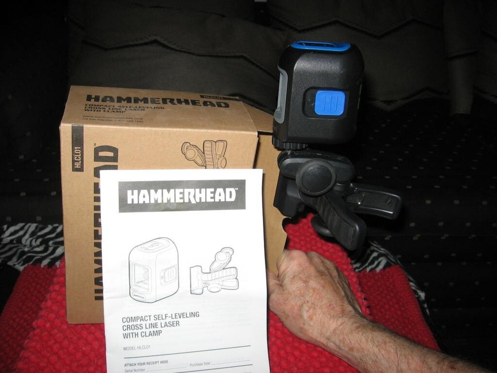 Hammerhead Cross line leveling laser