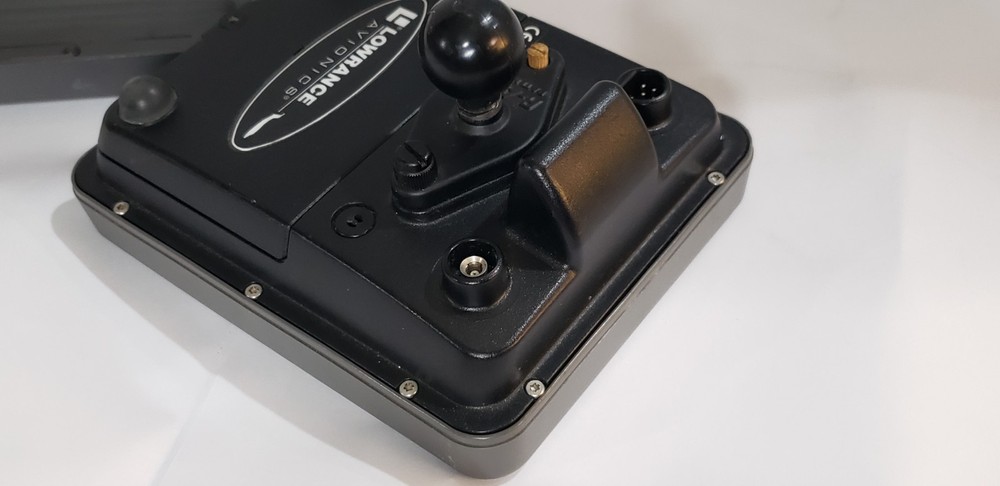 Lowrance Avionics Airmap 2000c