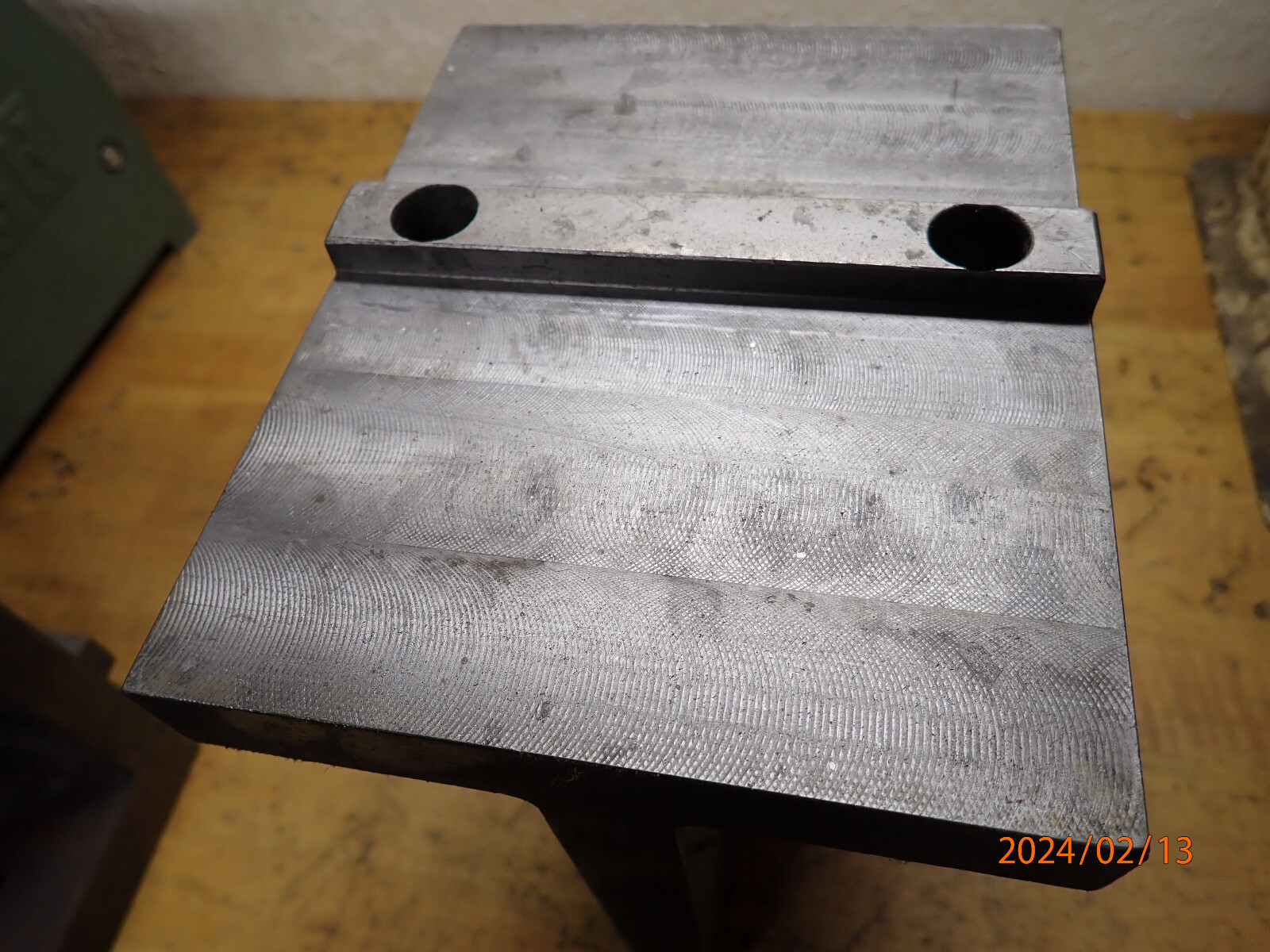 LOT A20 MACHINIST ANGLE PLATE WITH KEY WAY AND 1/2-13 HOLES POSSIBLE SUBURBAN