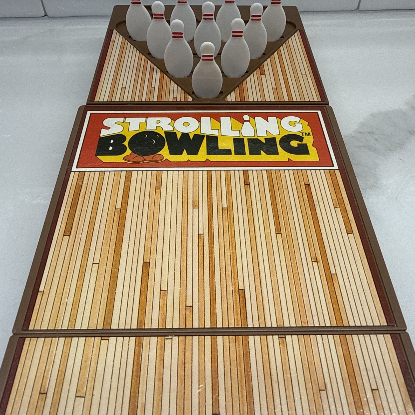 Vintage TOMY Strolling Bowling Wind Up Game Japan Tested Works Complete Toy