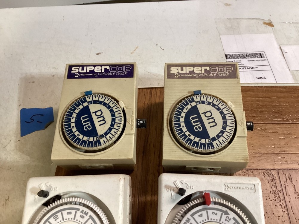 Vintage 5 Intermatic Super Cop 24 Hour Variable Automatic Timers Model D-711 vgc