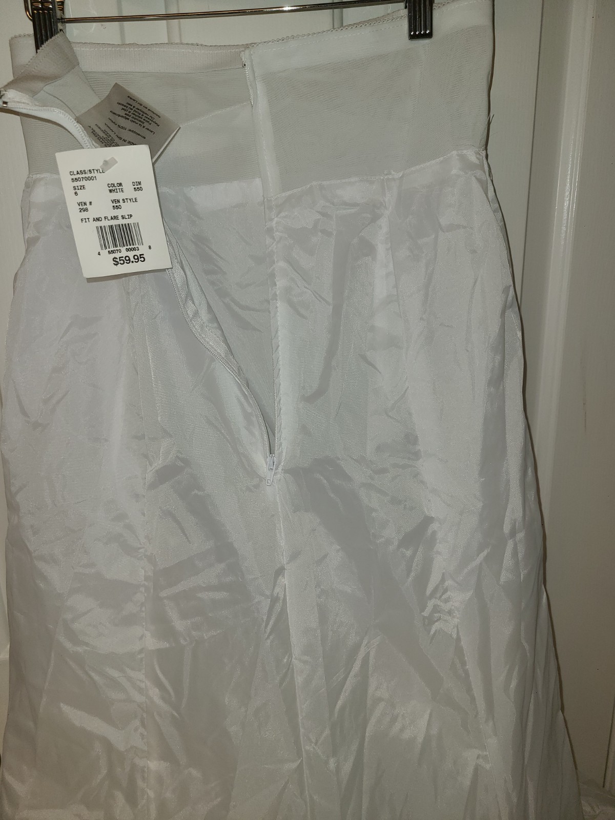 NWT David’s Bridal Fit and Flare Slip SZ 6 White 550 Style Zipper 100% Nylon