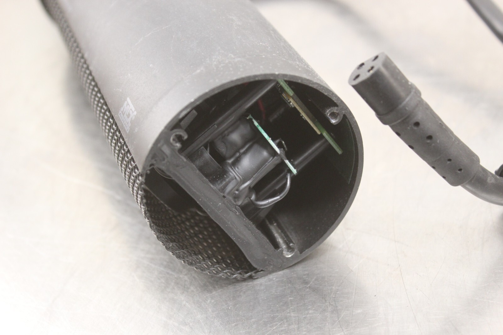 KURYAKYN ROAD THUNDER SOUND BAR SPEAKER PLUS Z100