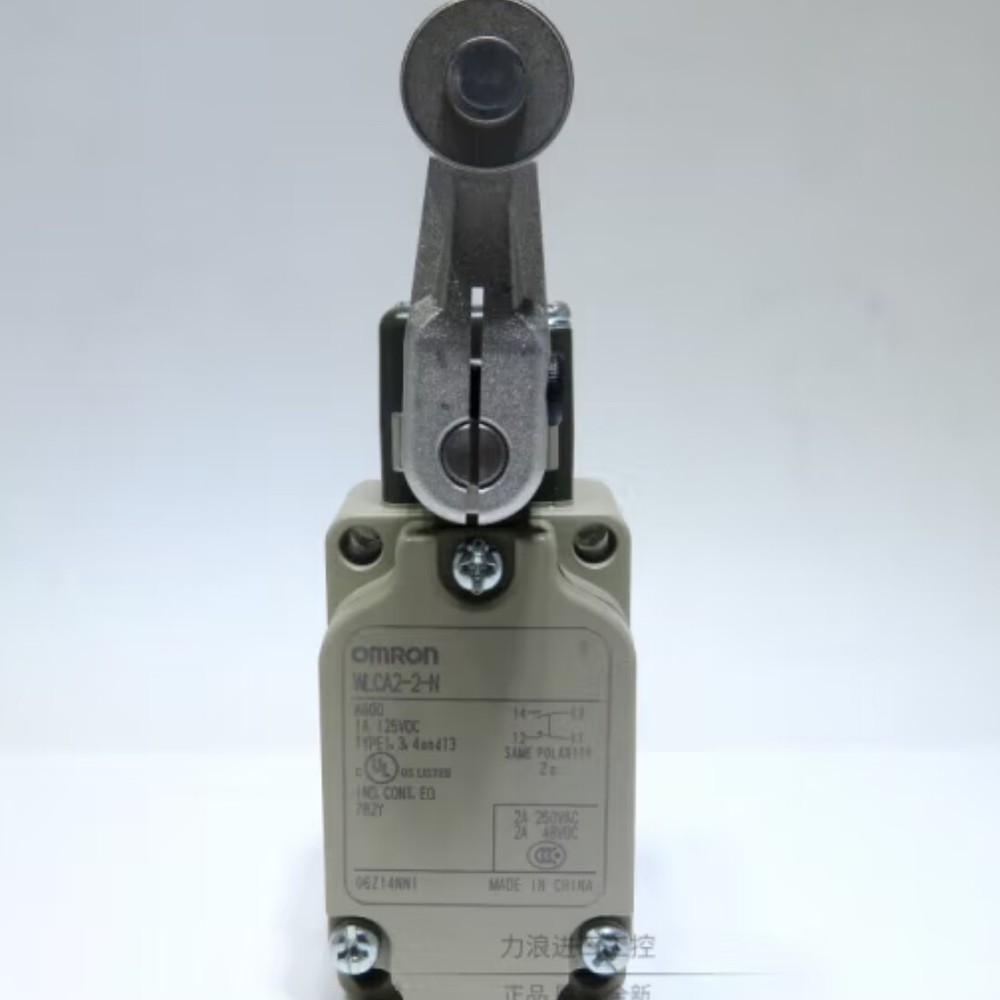 1pcs OMRON Limit Switch Travel Switch WLCA2-2-N