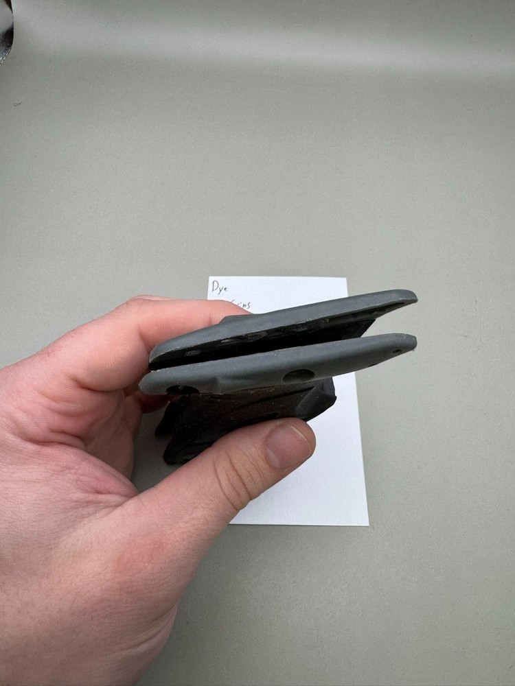 Dye UL Grips-Black