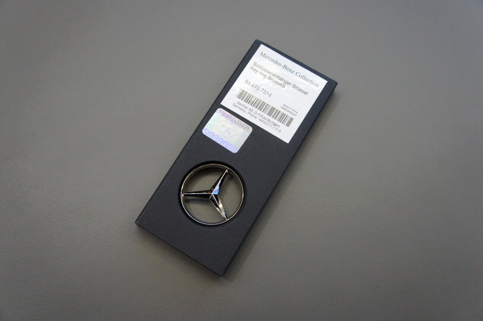 New Genuine OEM Mercedes-Benz Brussels Silver Stainless Steel Keychain B66957516