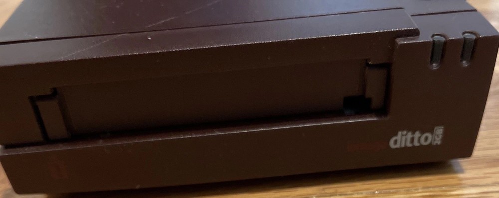 IOMEGA DITTO 2GB TAPE BACKUP DRIVE