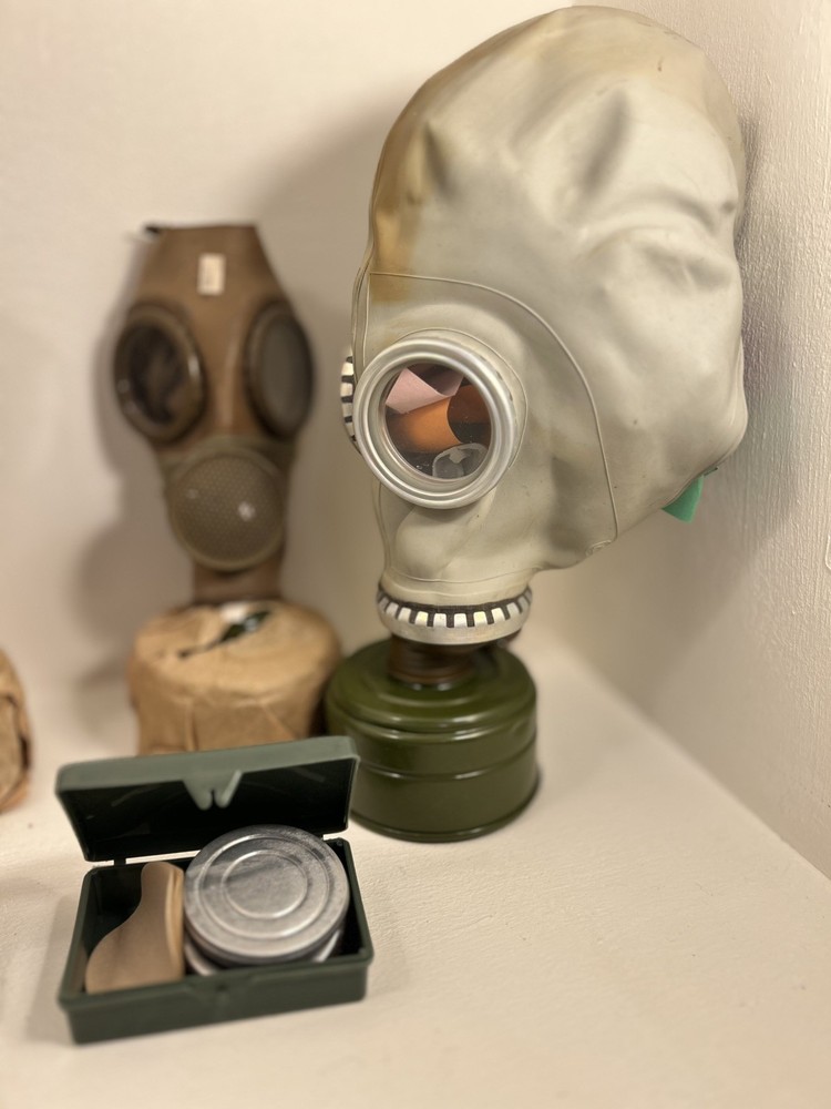 Circa 1947 Soviet Union GasMask Cold War Excellent Condition With metal filter.