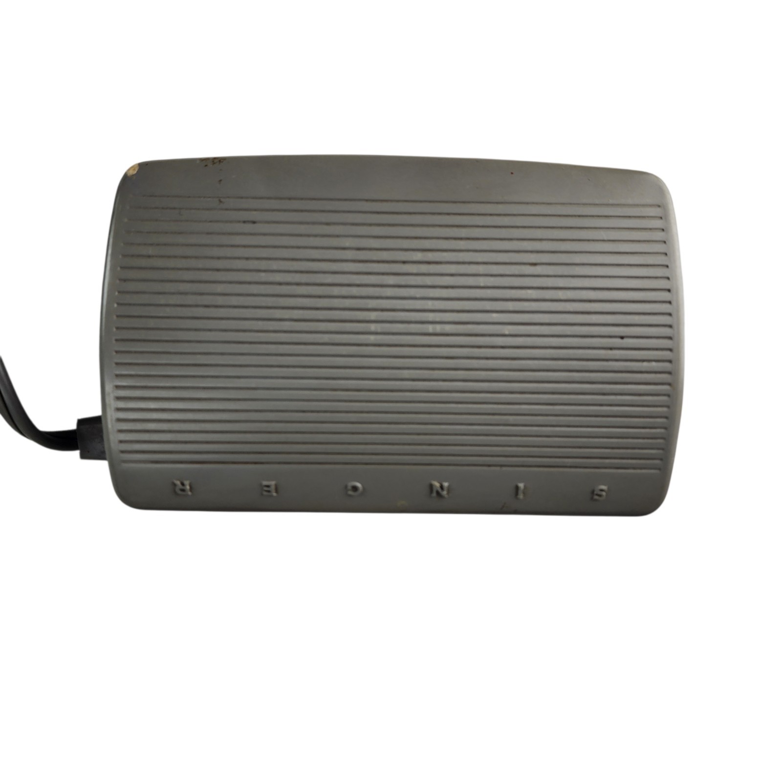 Singer 620 GOLDEN TOUCH SEW Deluxe Zig Zag Sewing Machine w/ Pedal & Case WORKS