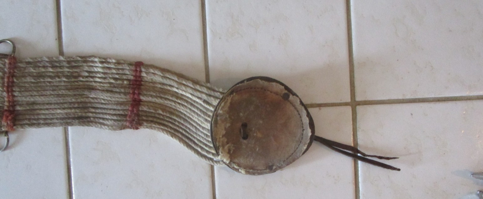 37'' VINTAGE WIDE ROPE WESTERN CINCH, LEATHER BUCKLE COVERING