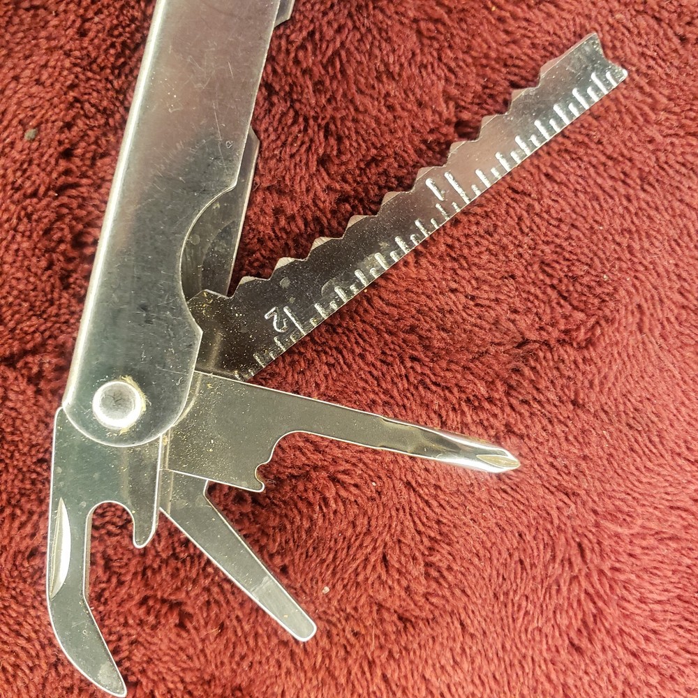 Coghlan's Multifunctional Camper's Tool Mutlitool