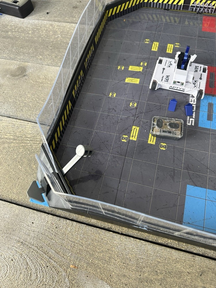 HEXBUG BattleBots Arena Bite Force & Blacksmith Arena Game Board Working Remote