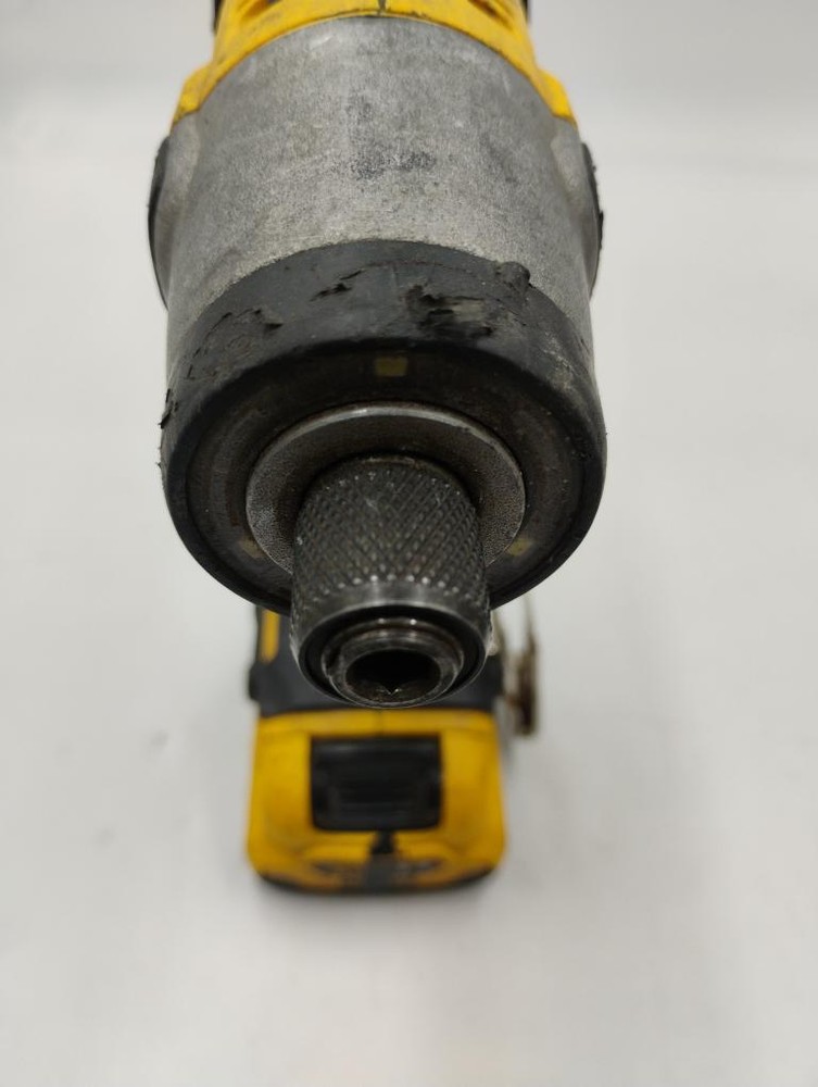 DEWALT IMPACT DRIVER DCF815 12V (EL1110288)