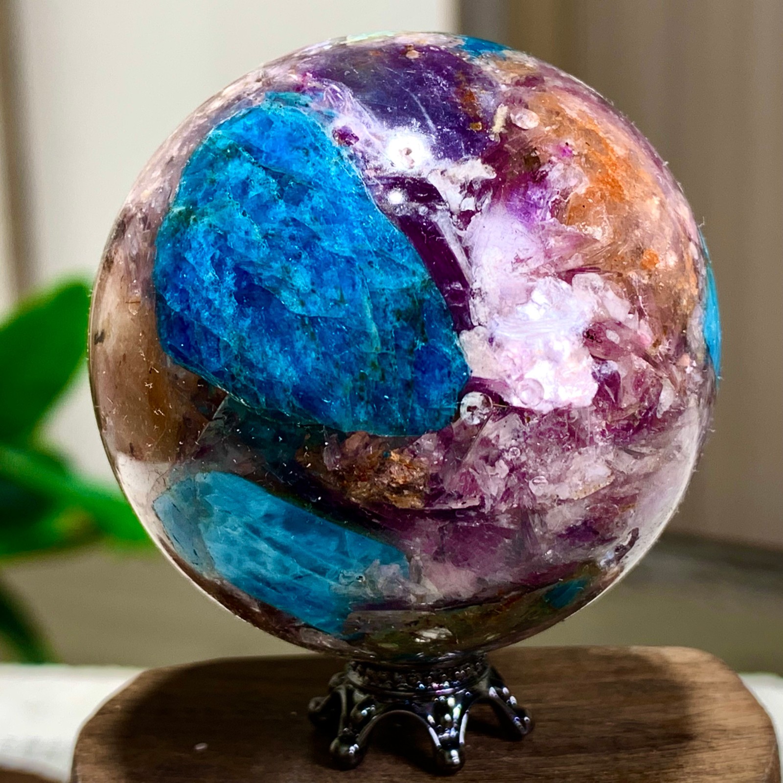 155G Natural Blue Aptite +Sun Stone purple lepidolite Sphere mineral sample