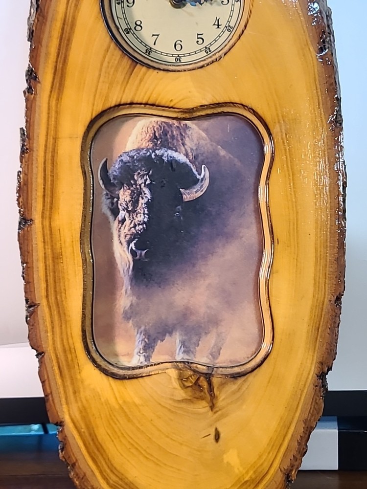 Vintage Laquered Wood Tree Slice Buffalo Clock. Clock Does Not Work.