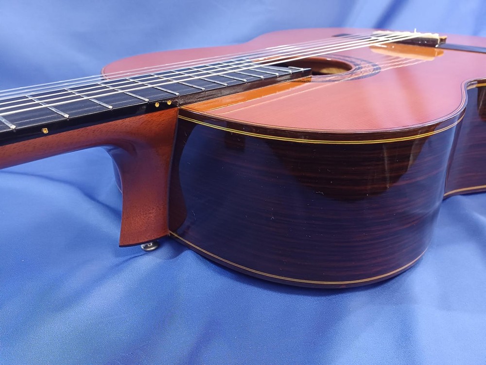 TAKAMINE NO.5 Classical Guitar-01