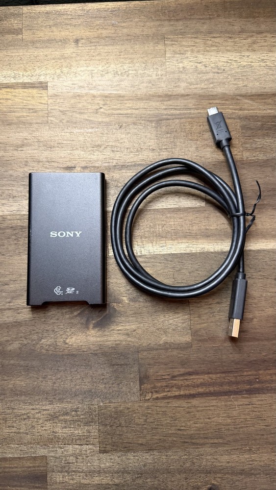 Sony MRW-G2 CFexpress Type A / SD Card Reader - Black with USB-USB C Cable