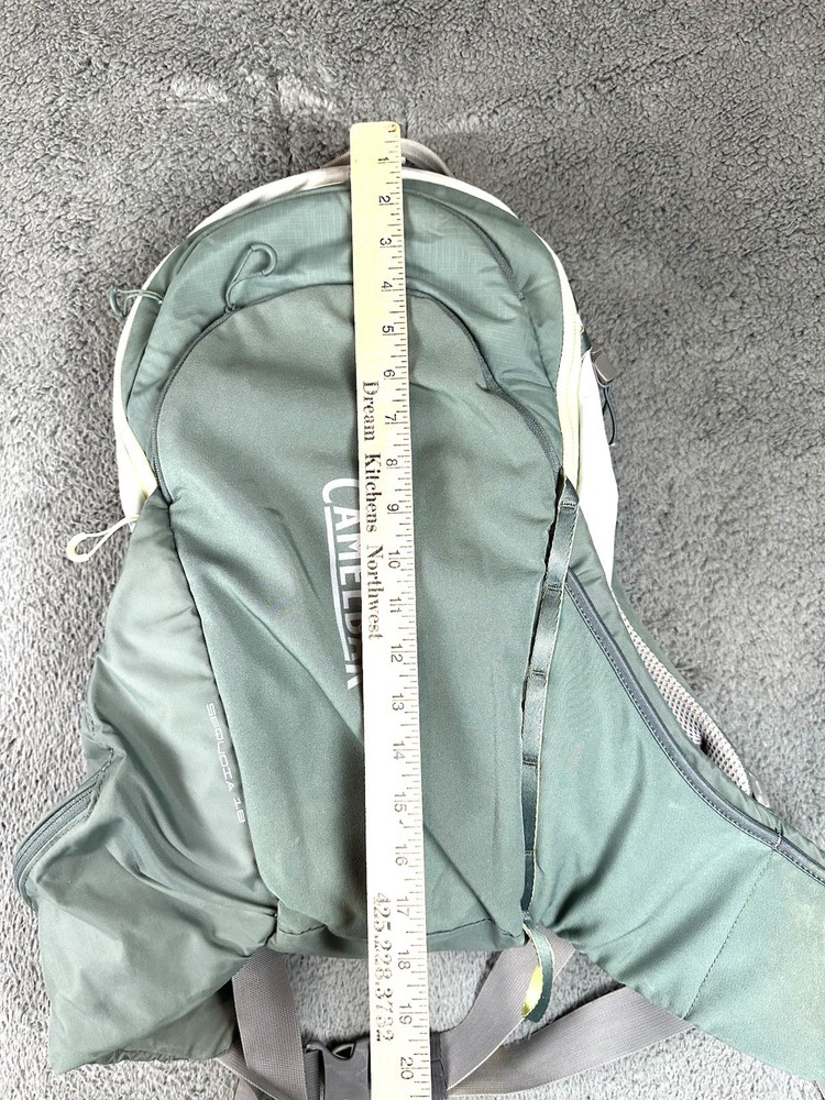 CamelBak Sequoia 22 Green Hydration Pack W Bladder