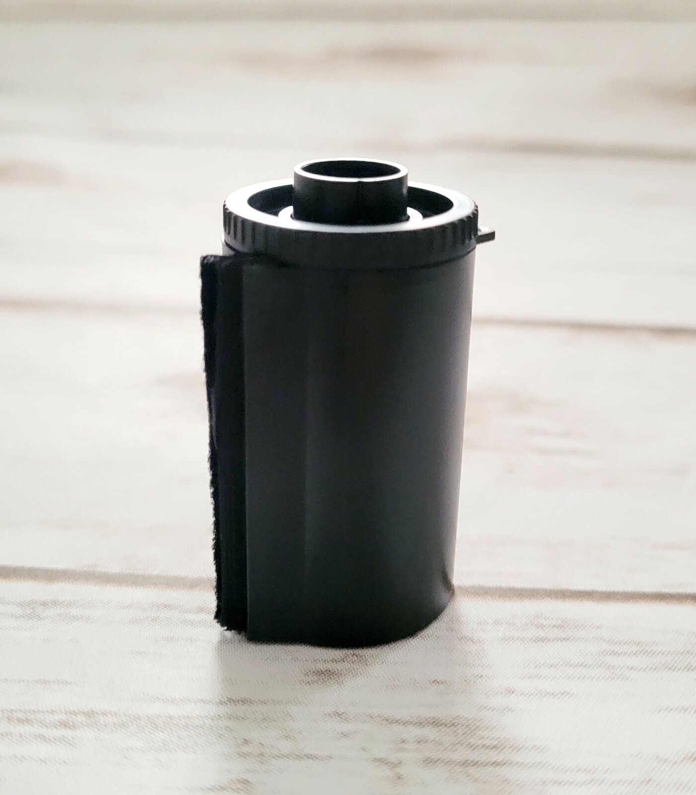 6 pack Kalt 35mm Reloadable Film Cassettes w/screw top For Bulk Film Reusable