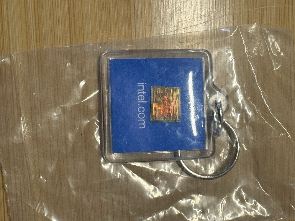 vintage Intel Pentium Processor CPU acrylic keychain - new in plastic bag