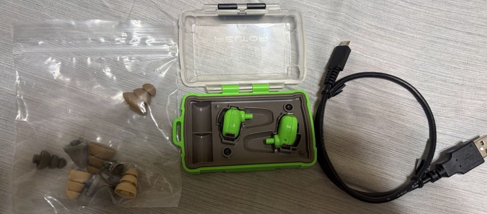 3M Peltor EEP100 Electronic Earplugs - Green