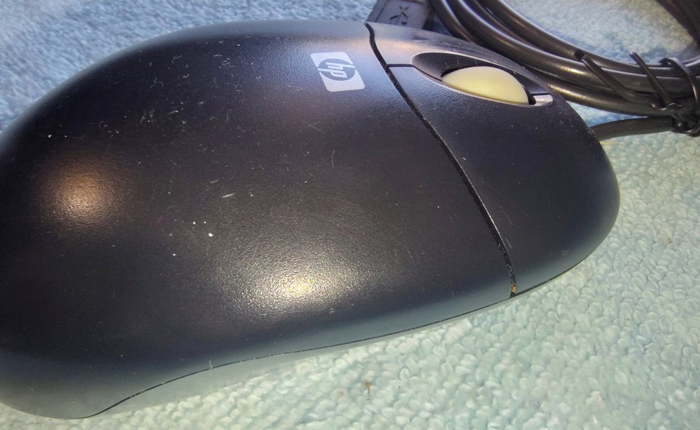 Logitech HP Black 3-Button USB Optical LED Scroll Wheel Mouse M-BT96a 501667