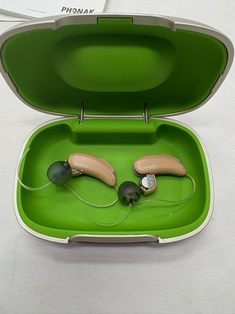 Phonak Audeo Bluetooth M Hearing Aids M90-13T Accessories Bundle Working