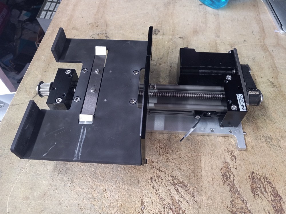 IGUS Linear Actuator Slide Single Rail Lead Screw WITH MOTOR + table
