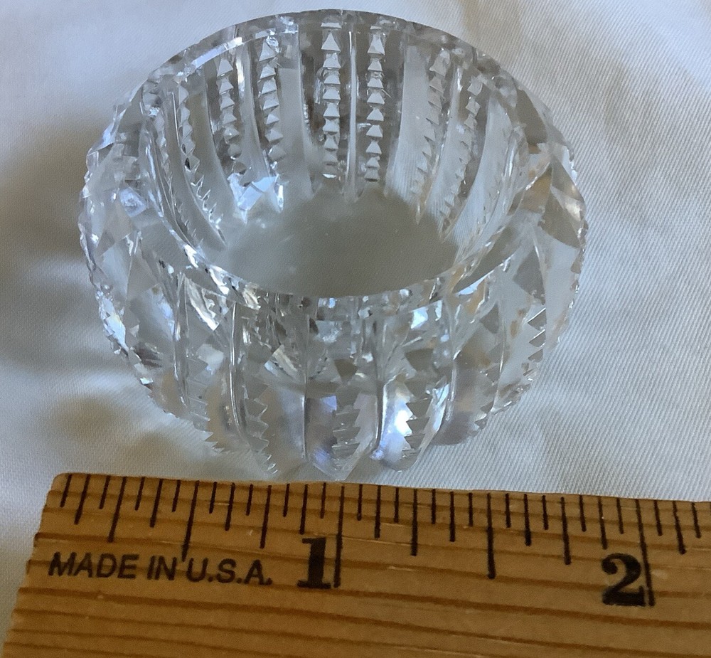 Round Clear Glass Open Salt Cellar w/Vertical Line Pattern - 2" diameter
