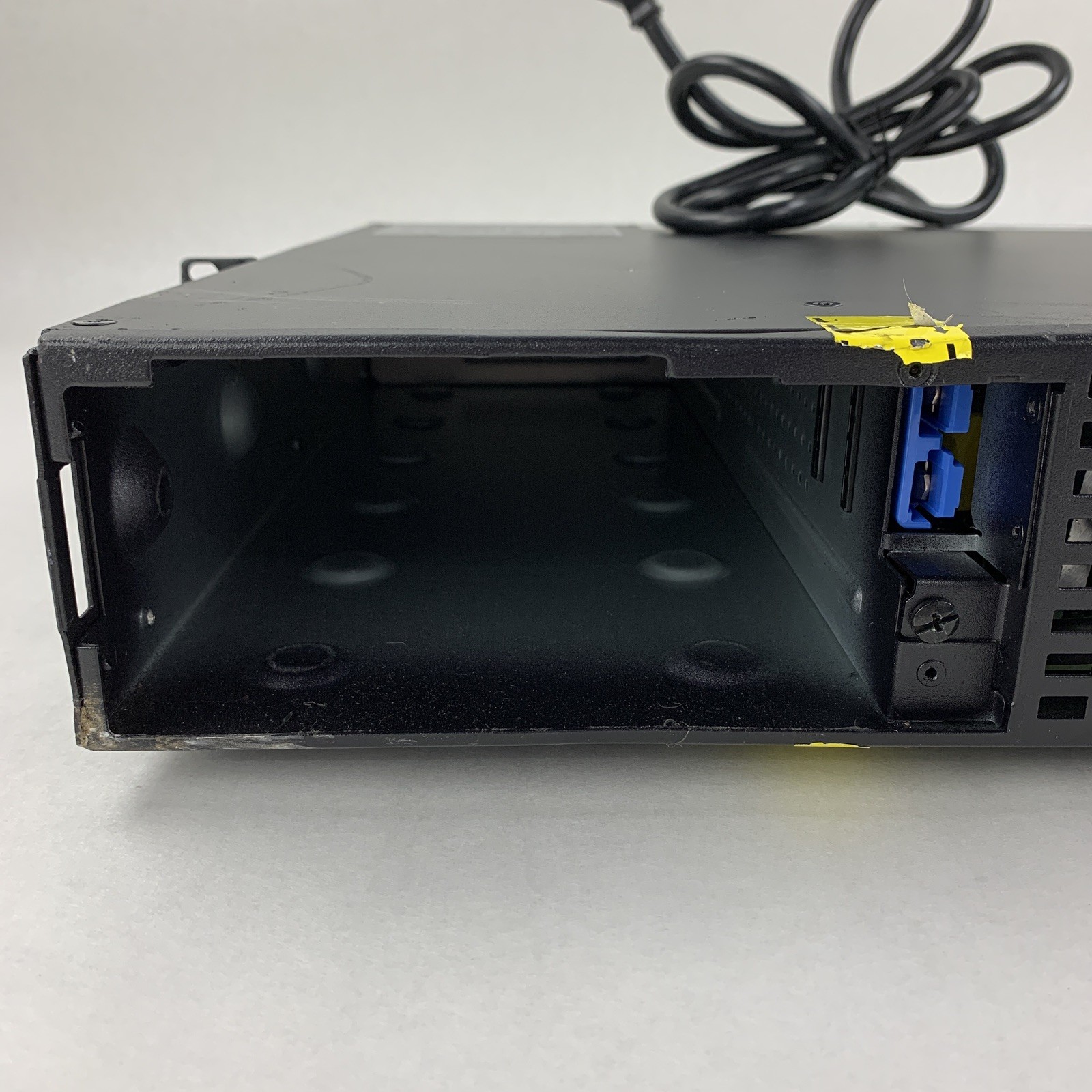 APC SMX1500RM2UCNC Battery Backup UPS Tested w/ AP9641 No Batt No Caddy