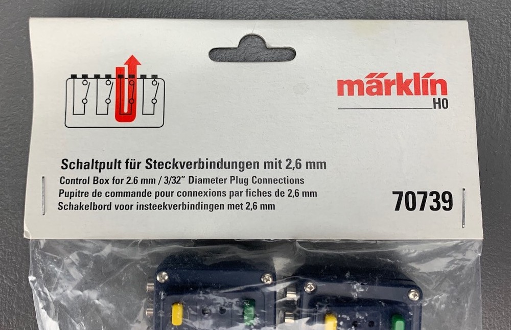 Märklin 70749 Control Box w/ Plug Conn Track & Accessory Circuits On/Off E10