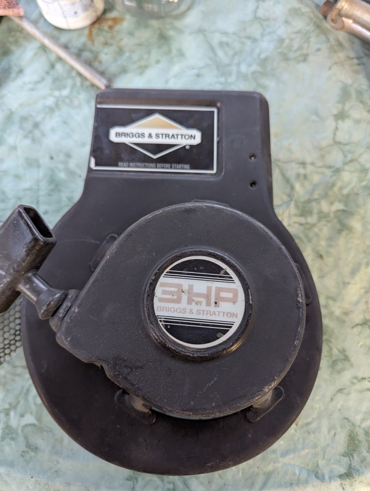 Briggs & Stratton 3HP Engine Recoil Pull Start Works Great