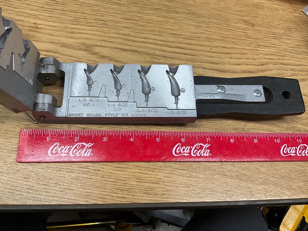 Do it Mold - Grave Digger - Assorted sizes - Model OGD-4 - nice shape