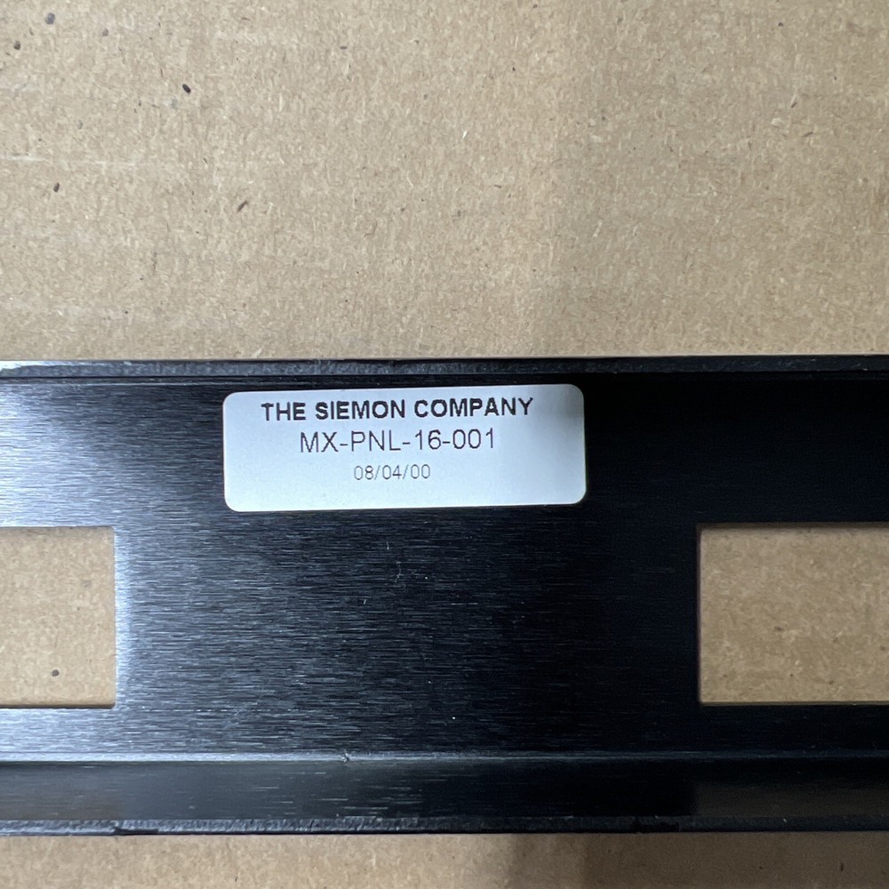 SIEMON MAX Patch 16-port Panel MX-PNL-16-001 New!