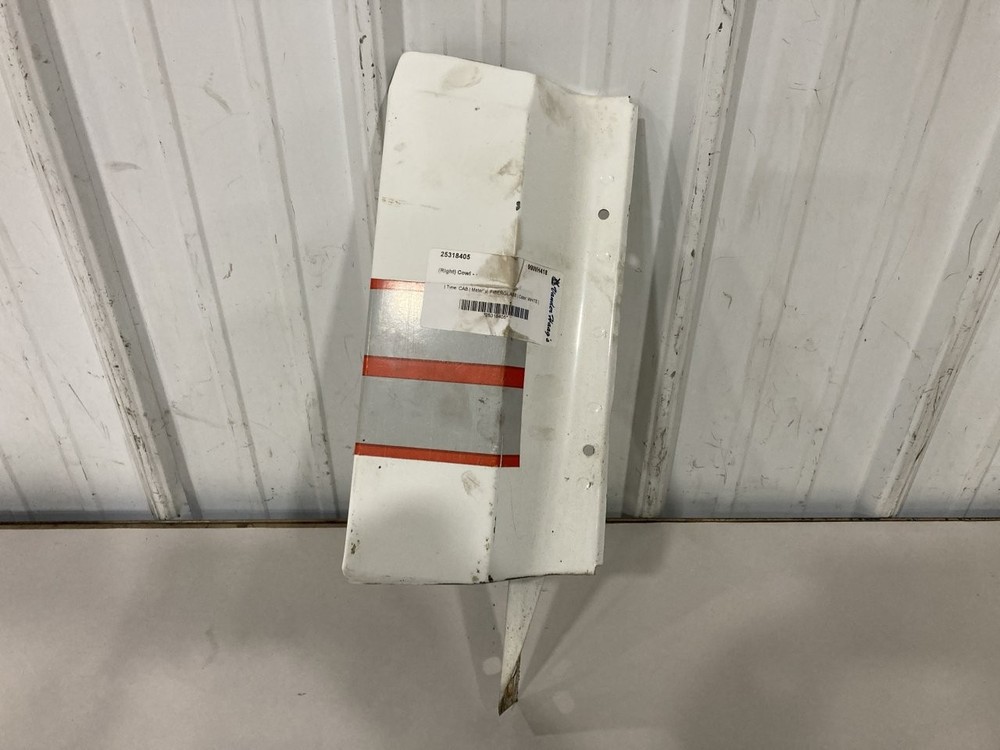 Freightliner FL80 WHITE Right/Passenger CAB Cowl - Used