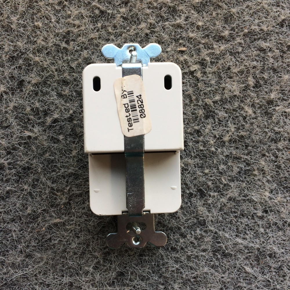 Acuity Controls NPODM 4P WH Push-Button Wallpod (White) Sensor Switch