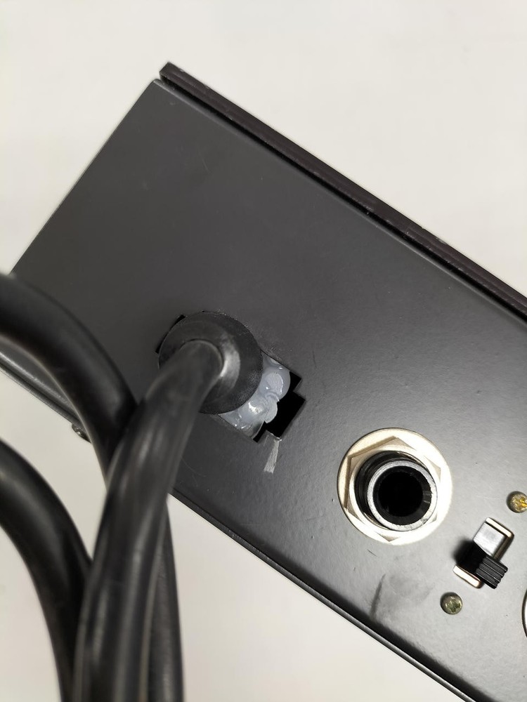 ACOUSTIC J-BOX bass prelifier