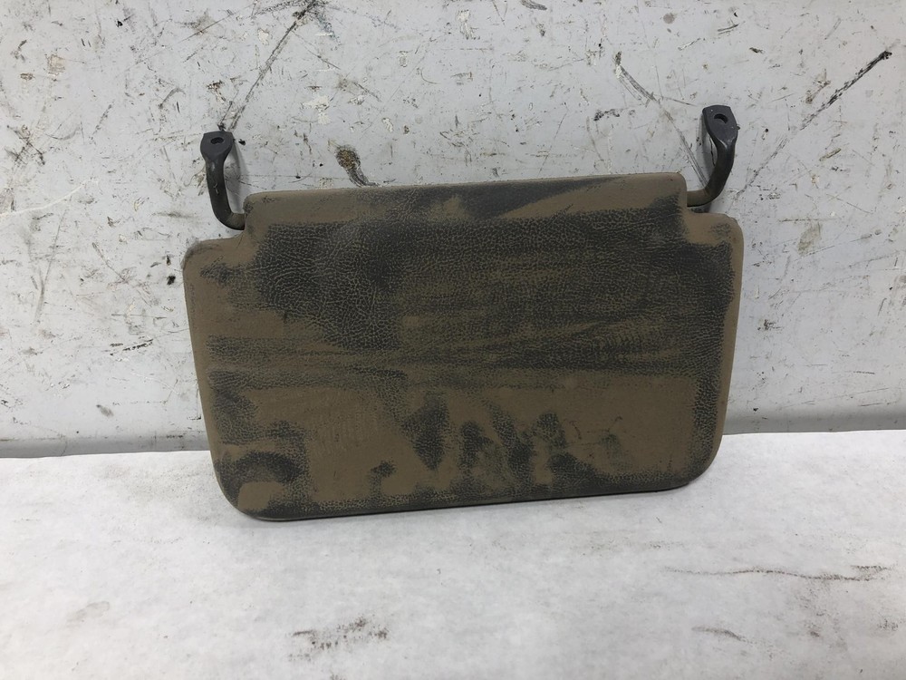 Peterbilt 579 Interior Sun Visor - Used