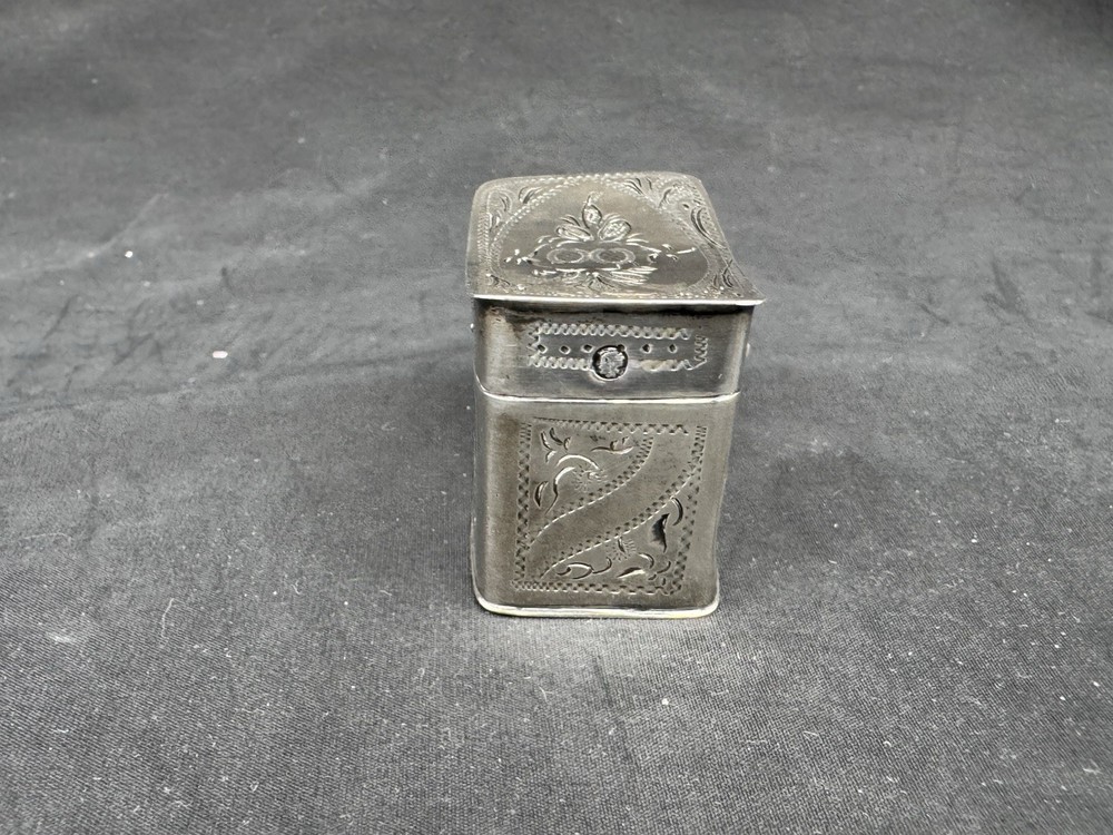 Antique Dutch 833 Silver Snuff Box