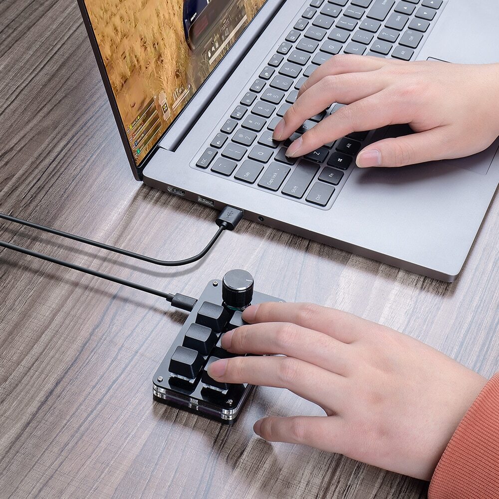 Macro Keyboard Mechanical Programmable Hotswap Red Switches 6 keycaps