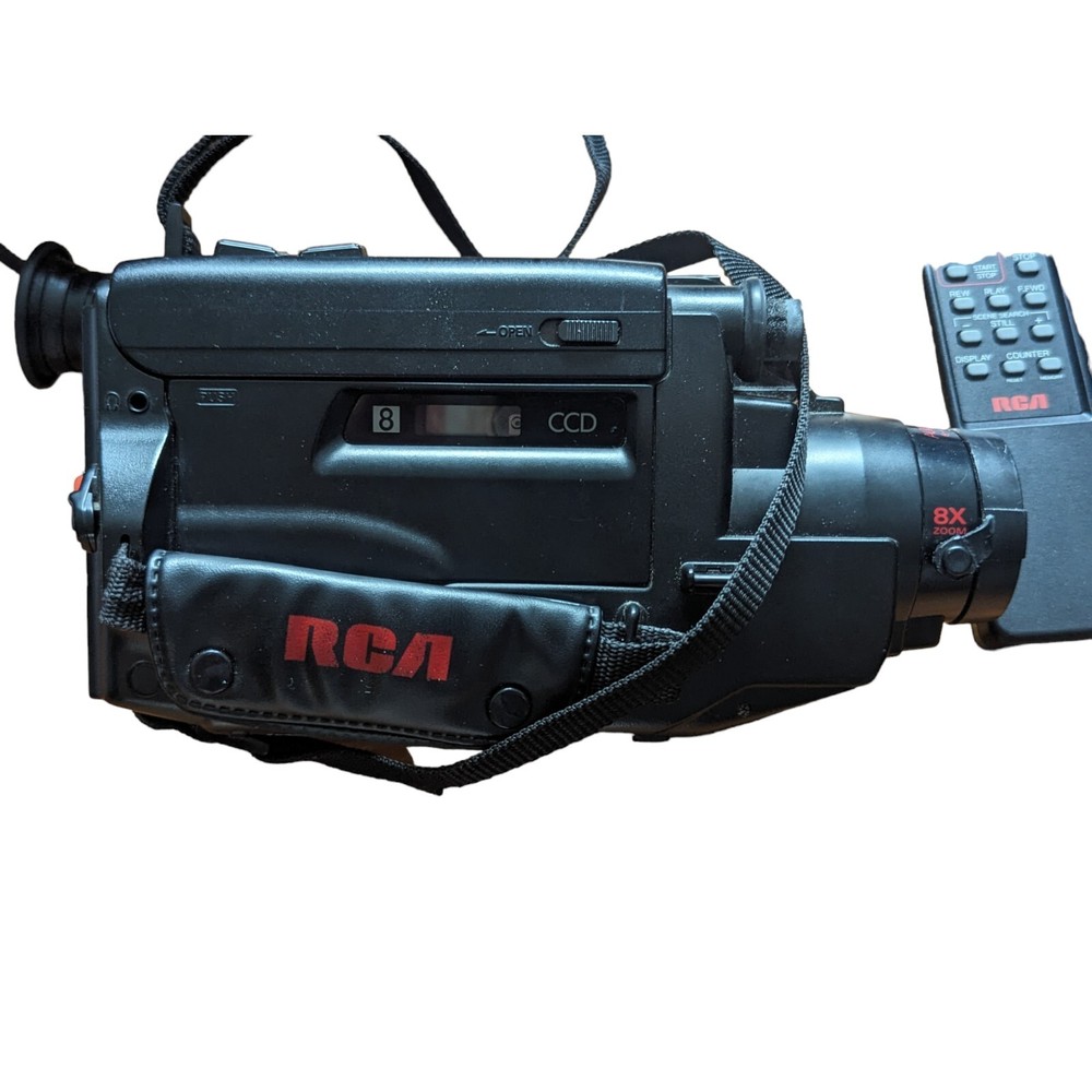 RCA PRO 8 Video Camcorder w/ Case Accessories Remote Extras