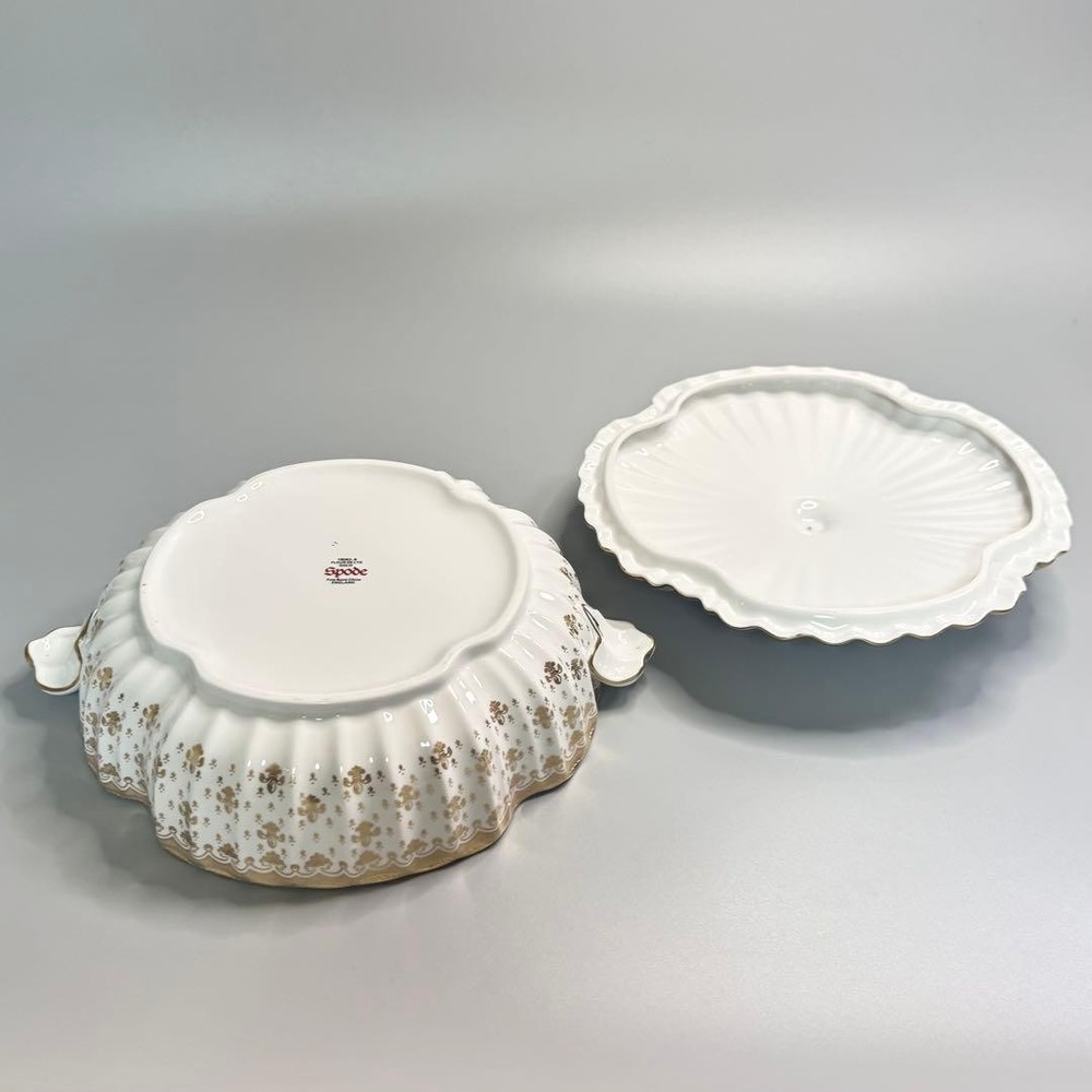 Spode Fleur de Lys Gold Covered Vegetable Serving Bowl with Lid
