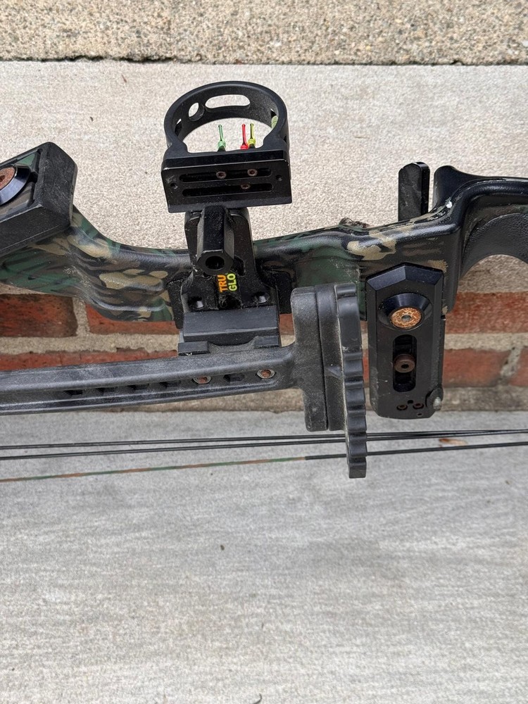 Carroll Intruder II Compound Bow Used